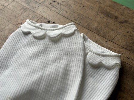 neck flower tank  French Bulldog